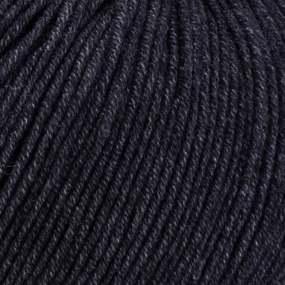 YarnArt Jeans 28